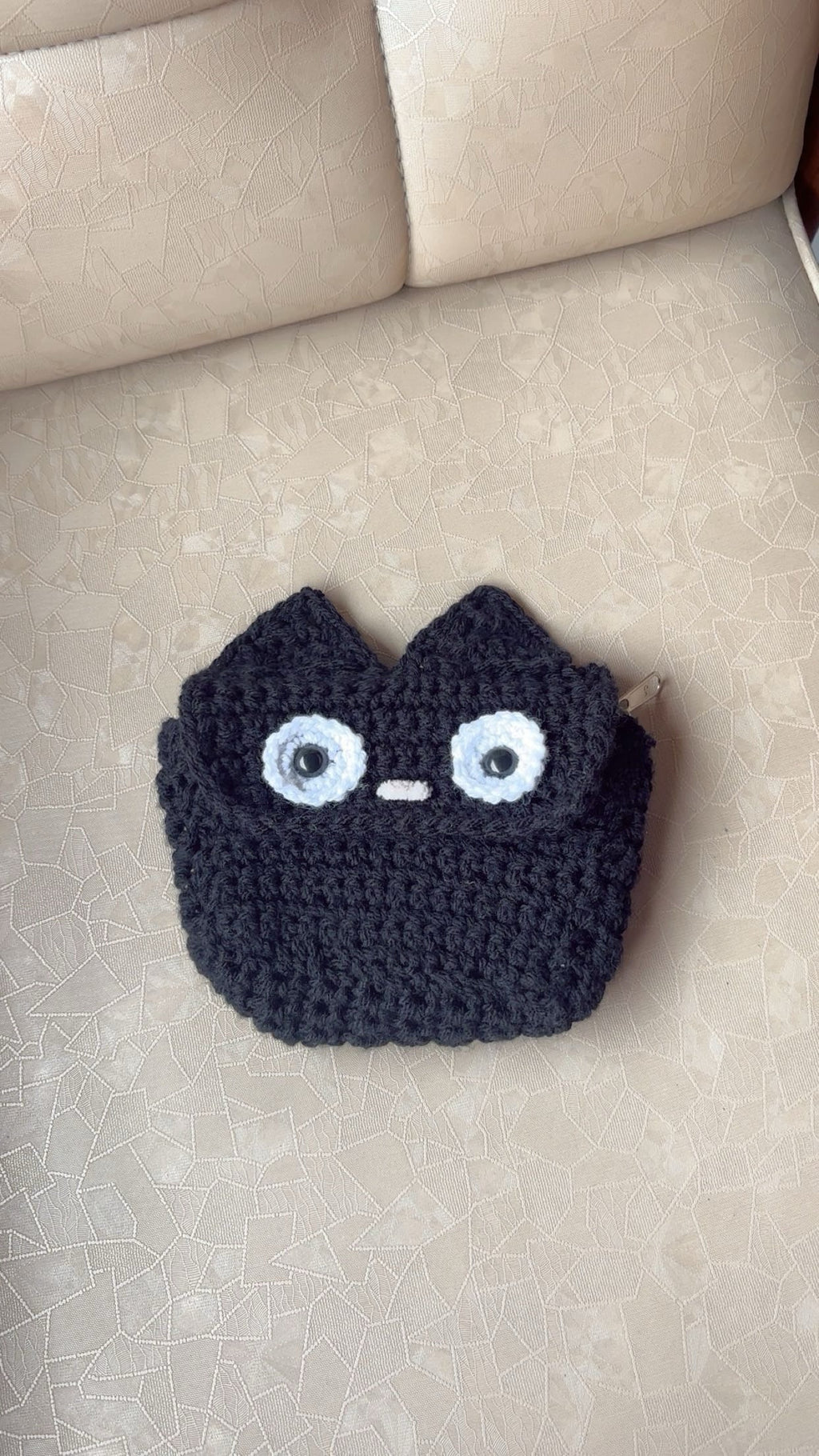 Crochet Black Cat Pouch: Handmade Coin Purse Zipper Bag