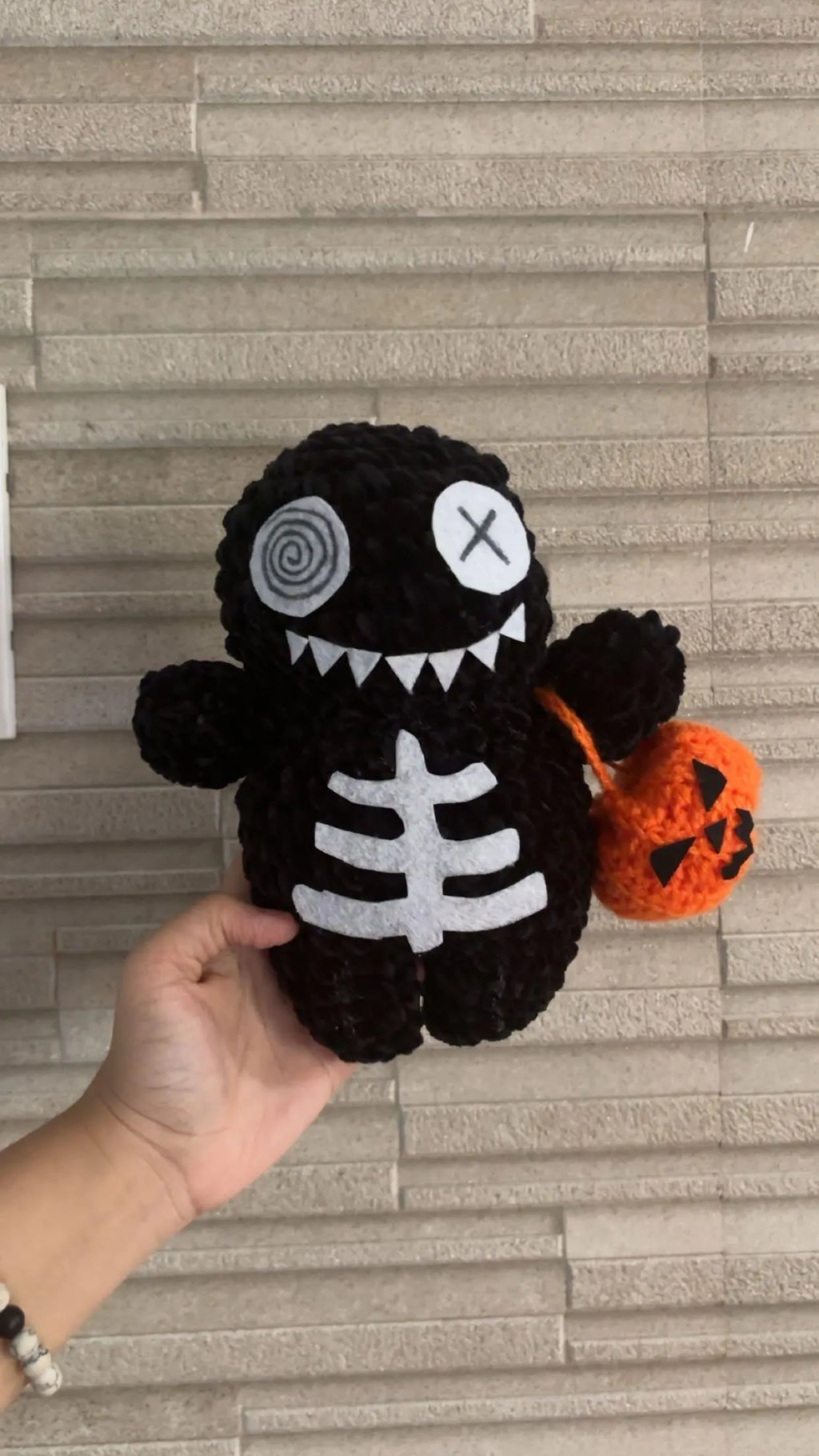 Spooky Monster Plush with Pumpkin Bag – Halloween Crochet Pattern